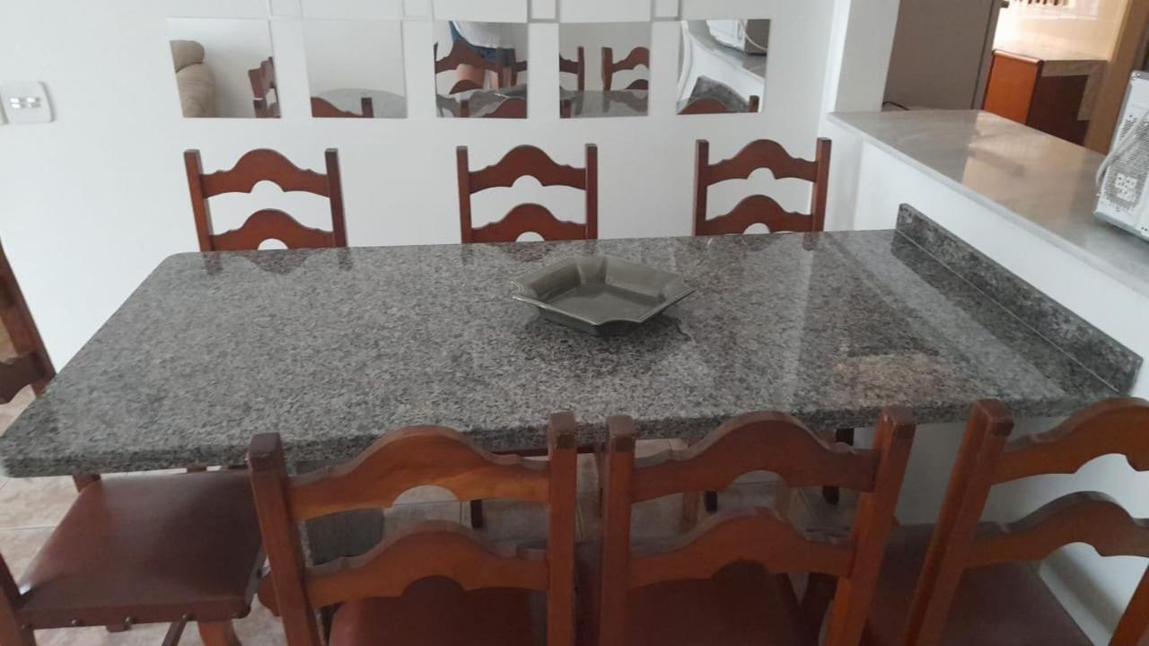Aconchegante E Amplo Apartamento Familiar Pertinho Da Praia! Гуаружа Экстерьер фото